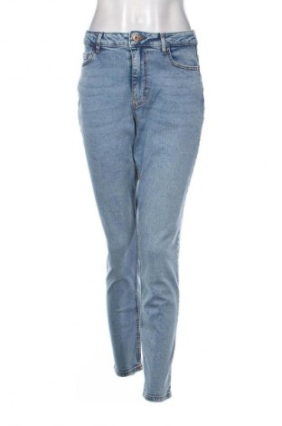 Dámske džínsy  Pieces, Veľkosť S, Farba Modrá, Cena  17,95 €