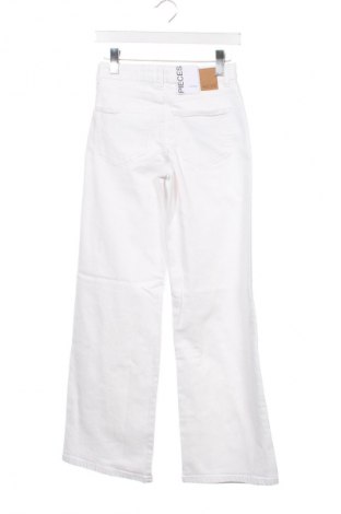 Női farmernadrág Pieces, Méret XS, Szín Fehér, Ár 20 769 Ft