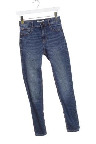 Dámske džínsy  Pull&Bear, Veľkosť M, Farba Modrá, Cena  8,95 €