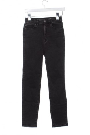 Blugi de femei Stradivarius, Mărime S, Culoare Negru, Preț 44,99 Lei