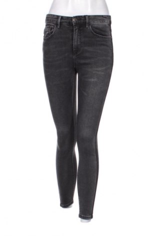 Blugi de femei Stradivarius, Mărime M, Culoare Negru, Preț 78,76 Lei