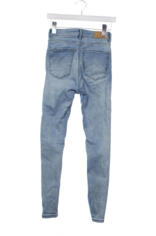 Damskie jeansy Stradivarius, Rozmiar XXS, Kolor Niebieski, Cena 68,00 zł