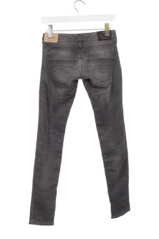Blugi de femei Herrlicher, Mărime S, Culoare Gri, Preț 292,91 Lei