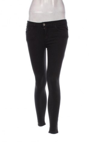 Blugi de femei Zara, Mărime S, Culoare Negru, Preț 43,99 Lei