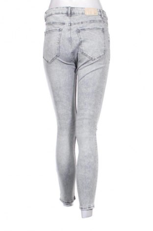 Дамски дънки Zara, Размер M, Цвят Сив, Цена 58,65 лв.