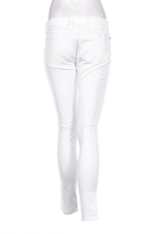 Дамски джинси Calvin Klein Jeans, Размер M, Цвят Бял, Цена 82,00 лв.