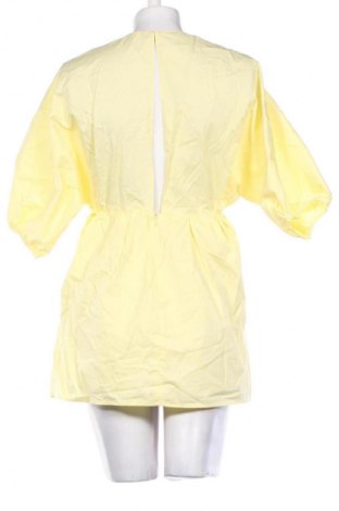 Salopetă scurtă de damă Zara, Mărime M, Culoare Galben, Preț 83,99 Lei