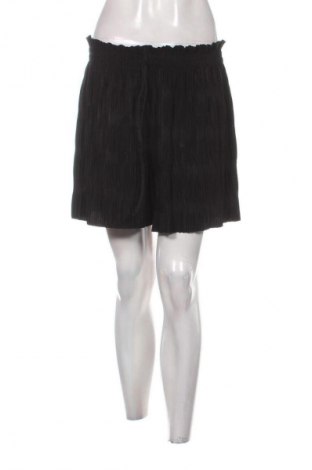 Damen Shorts About You, Größe M, Farbe Schwarz, Preis 13,99 €