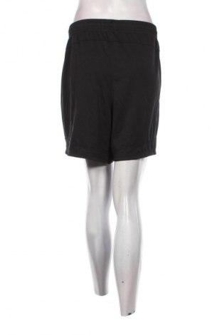 Pantaloni scurți de femei Adidas, Mărime 3XL, Culoare Negru, Preț 115,99 Lei