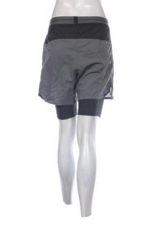 Pantaloni scurți de femei Adidas, Mărime M, Culoare Gri, Preț 98,99 Lei