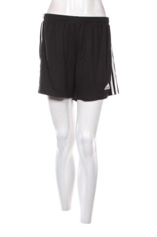 Γυναικείο κοντό παντελόνι Adidas, Μέγεθος XL, Χρώμα Μαύρο, Τιμή 21,99 €