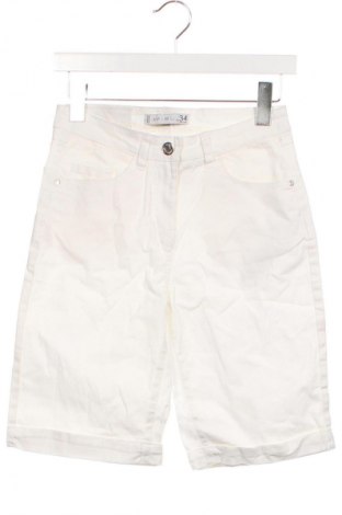 Pantaloni scurți de femei Amisu, Mărime XS, Culoare Alb, Preț 64,99 Lei