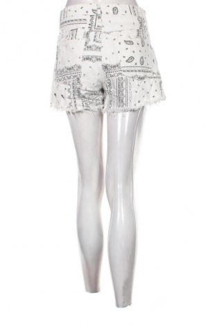 Pantaloni scurți de femei Bershka, Mărime M, Culoare Multicolor, Preț 64,99 Lei