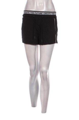 Damskie szorty Bershka, Rozmiar S, Kolor Czarny, Cena 25,99 zł