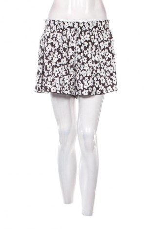 Dámske kraťasy  Bershka, Veľkosť M, Farba Viacfarebná, Cena  8,95 €