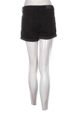 Damen Shorts Bershka, Größe M, Farbe Schwarz, Preis 13,99 €