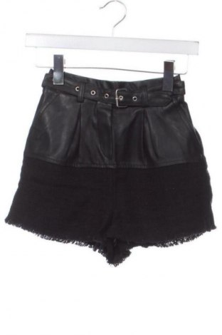 Дамски къс панталон Bershka, Размер XS, Цвят Черен, Цена 17,99 лв.
