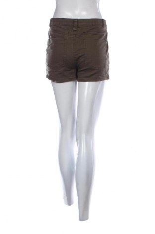Damen Shorts Clockhouse, Größe M, Farbe Mehrfarbig, Preis 10,99 €