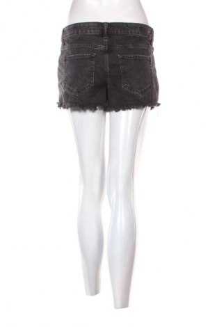 Pantaloni scurți de femei Clockhouse, Mărime M, Culoare Negru, Preț 48,99 Lei