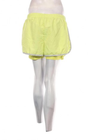 Damen Shorts Crivit, Größe M, Farbe Grün, Preis € 13,99