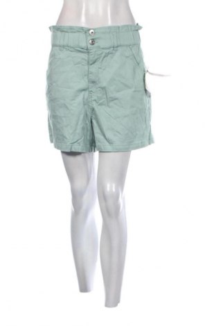 Damen Shorts Denim 1982, Größe M, Farbe Grün, Preis 21,99 €