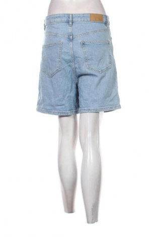 Γυναικείο κοντό παντελόνι Edc By Esprit, Μέγεθος M, Χρώμα Μπλέ, Τιμή 21,99 €
