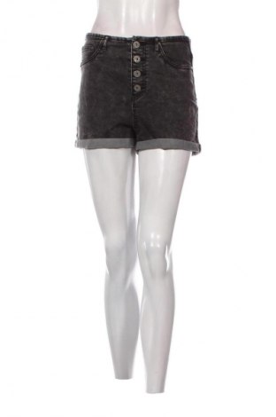 Damen Shorts Fb Sister, Größe S, Farbe Grau, Preis 9,99 €