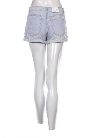 Pantaloni scurți de femei Forever 21, Mărime M, Culoare Albastru, Preț 156,99 Lei