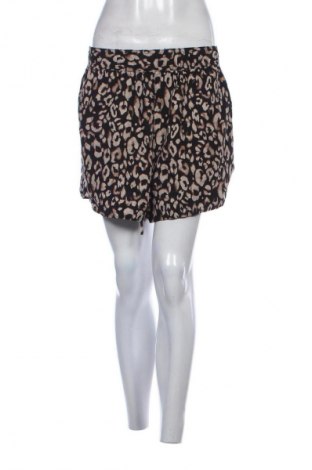 Pantaloni scurți de femei H&M, Mărime L, Culoare Multicolor, Preț 45,99 Lei