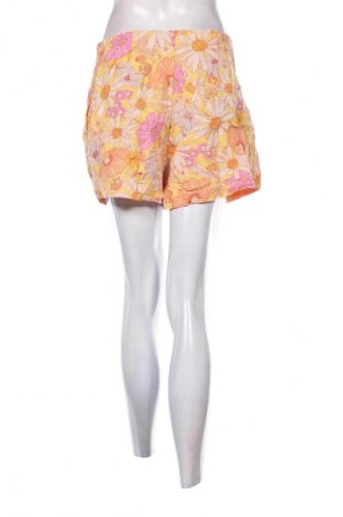 Pantaloni scurți de femei H&M, Mărime L, Culoare Multicolor, Preț 51,62 Lei