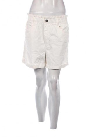 Pantaloni scurți de femei H&M, Mărime S, Culoare Alb, Preț 51,40 Lei
