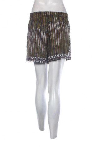 Pantaloni scurți de femei H&M Conscious Collection, Mărime XL, Culoare Multicolor, Preț 42,99 Lei