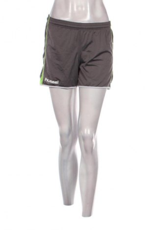 Damen Shorts Hummel, Größe S, Farbe Grau, Preis 6,99 €
