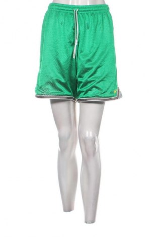 Dámske kraťasy  Nike, Veľkosť M, Farba Zelená, Cena  14,95 €