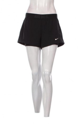 Γυναικείο κοντό παντελόνι Nike, Μέγεθος M, Χρώμα Μαύρο, Τιμή 21,99 €