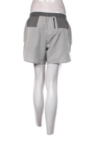 Damen Shorts Nike, Größe M, Farbe Grau, Preis 20,99 €