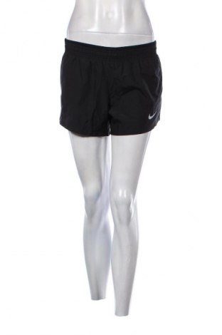 Pantaloni scurți de femei Nike, Mărime S, Culoare Negru, Preț 222,99 Lei