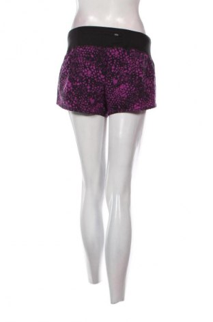Damen Shorts Nike, Größe S, Farbe Mehrfarbig, Preis 20,99 €