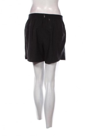 Dámske kraťasy  Nike, Veľkosť L, Farba Čierna, Cena  19,95 €