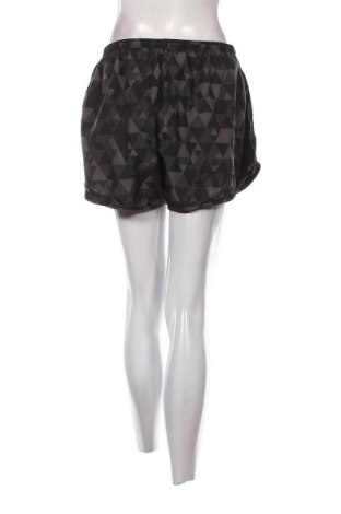 Dámske kraťasy  Nike, Veľkosť XL, Farba Viacfarebná, Cena  12,95 €