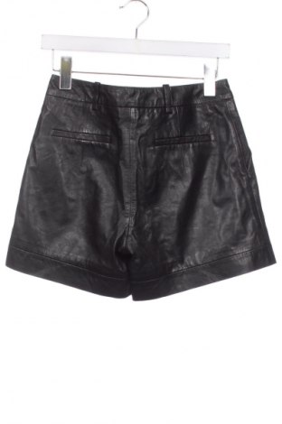 Pantaloni scurți de femei Ochnik, Mărime XS, Culoare Negru, Preț 117,99 Lei