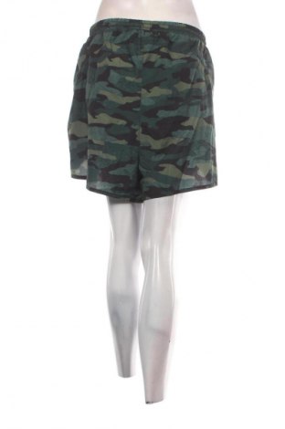 Γυναικείο κοντό παντελόνι Old Navy, Μέγεθος 5XL, Χρώμα Πολύχρωμο, Τιμή 11,99 €