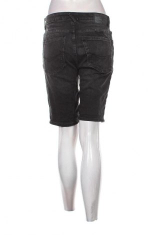 Női rövidnadrág Pull&Bear, Méret M, Szín Fekete, Ár 5 199 Ft