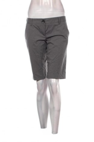 Damen Shorts Sisley, Größe M, Farbe Mehrfarbig, Preis 33,99 €