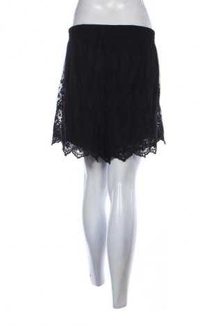 Damen Shorts Torrid, Größe XL, Farbe Schwarz, Preis 21,99 €