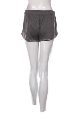Dámské kraťasy  Under Armour, Velikost M, Barva Šedá, Cena  399,00 Kč