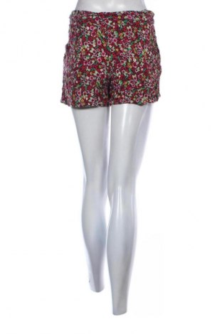 Damen Shorts United Colors Of Benetton, Größe S, Farbe Mehrfarbig, Preis € 23,99