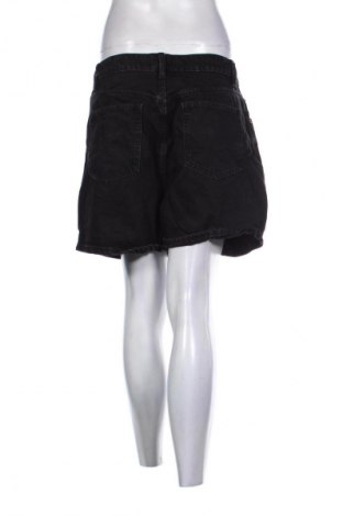Pantaloni scurți de femei Zara, Mărime L, Culoare Negru, Preț 57,60 Lei
