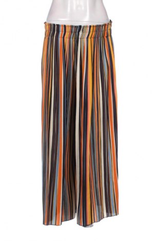 Damenhose Bershka, Größe M, Farbe Mehrfarbig, Preis 14,75 €