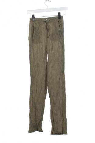 Dámske nohavice Bershka, Veľkosť XS, Farba Zelená, Cena  26,95 €